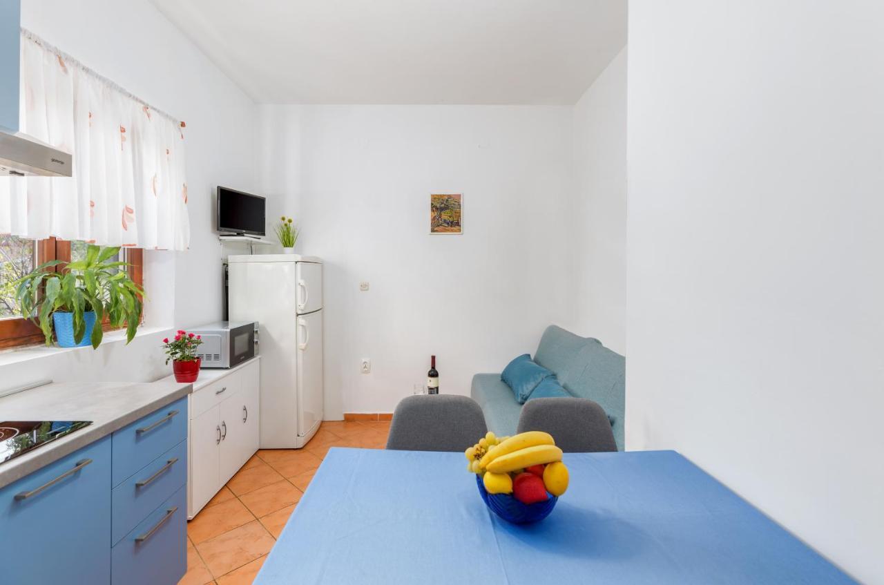 Center Of Fazana Apartments Katarina Exteriör bild